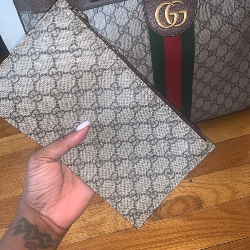 *Brand NEW* Gucci Pouch!